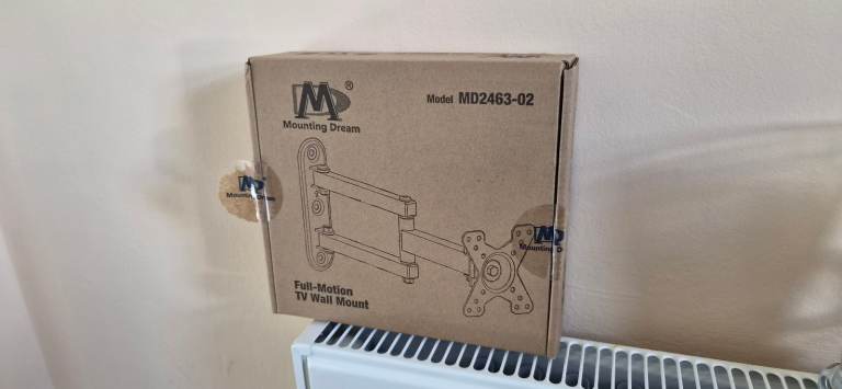 Full motion tv wall mount