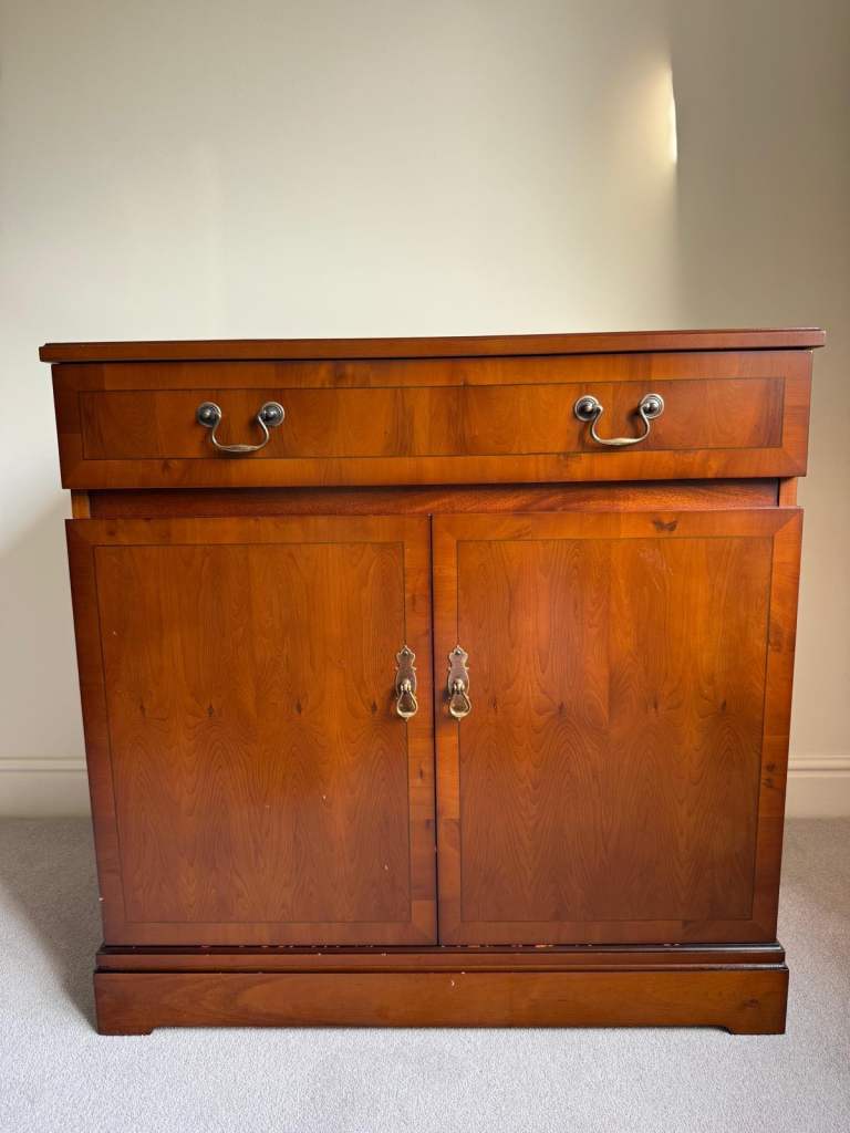 STRONGBOW SIDEBOARD 