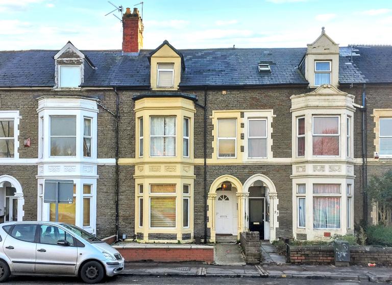 1 bedroom flat in Penhill Road, Cardiff, CF11 Book Online - The Rent Guru {98}