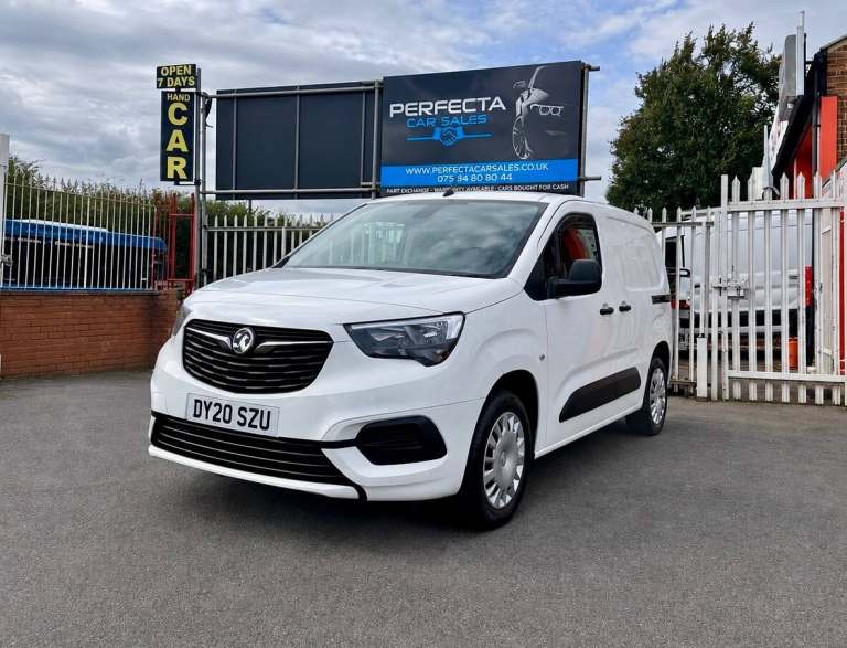 VAUXHALL COMBO CARGO 2300 1.5 Turbo D 100ps H1 Sportive NO VAT, TIMING BELT DONE
