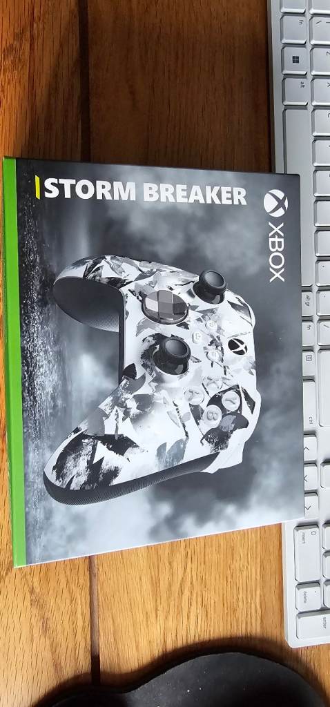 Just feduced!!!Xbox Special Edition Joystick Storm breaker