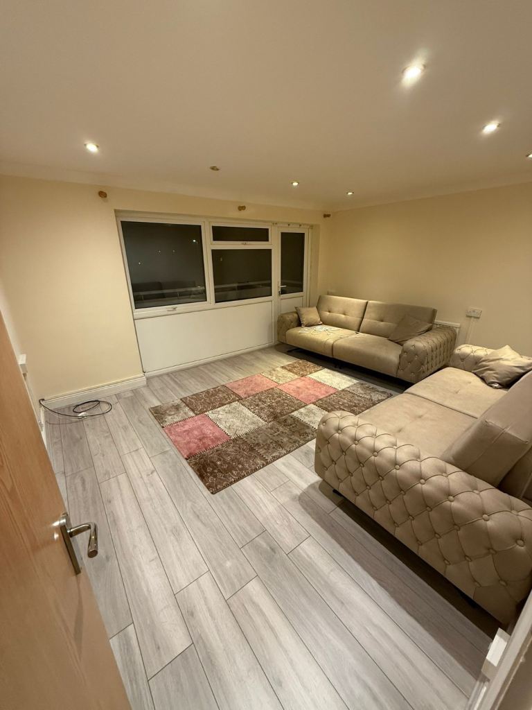 Modern two bedroom apartment in Harefield 