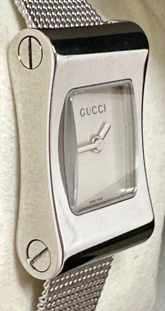 Gucci 2300L Ladies, Swiss Quartz, White Dial, Serviced & Cleaned, Excellent Condition