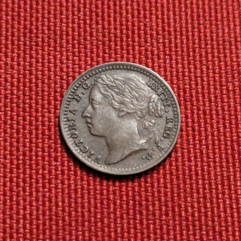 Beautiful Condition 1881 Queen Victoria 1/3 One Third ⅓ Farthing Coin bronze