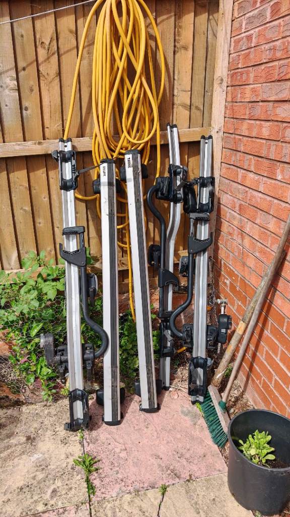 Thule Roof Bars and 3x Bike Carriers