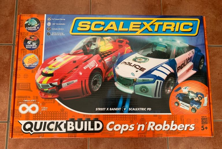 Scalextric Cops n Robbers Quick Build Racing Set C1323 - Brick Block Lego and &