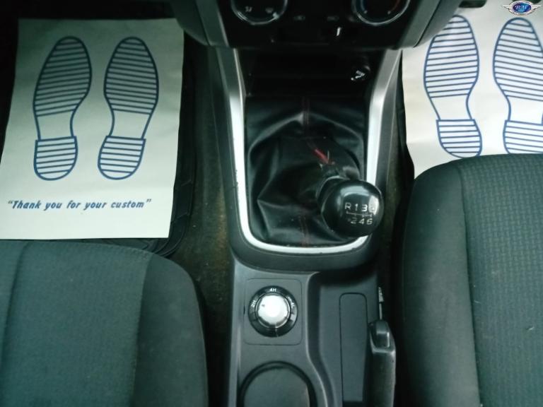 ISUZU D-MAX 2.5 TD Fury Red Manual Diesel 2016