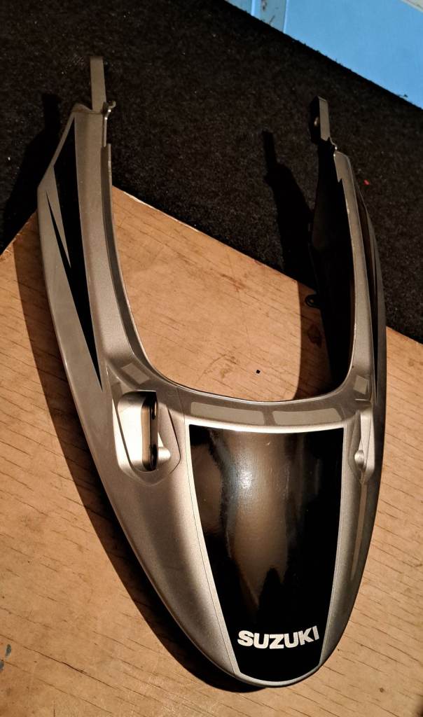 Suzuki gsx650F underseat plastic and exhaust can original.l 