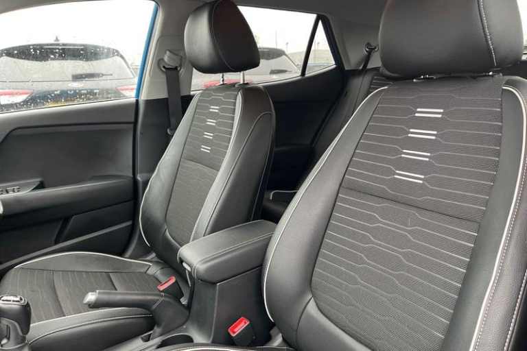 2023 Kia Stonic 1.0 T-GDi GT-Line SUV 5dr - FULL HISTORY, REVERSING ...