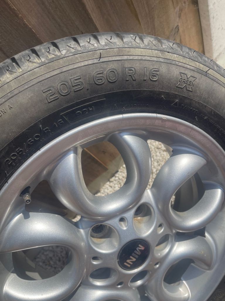 Alloy wheel/tyre