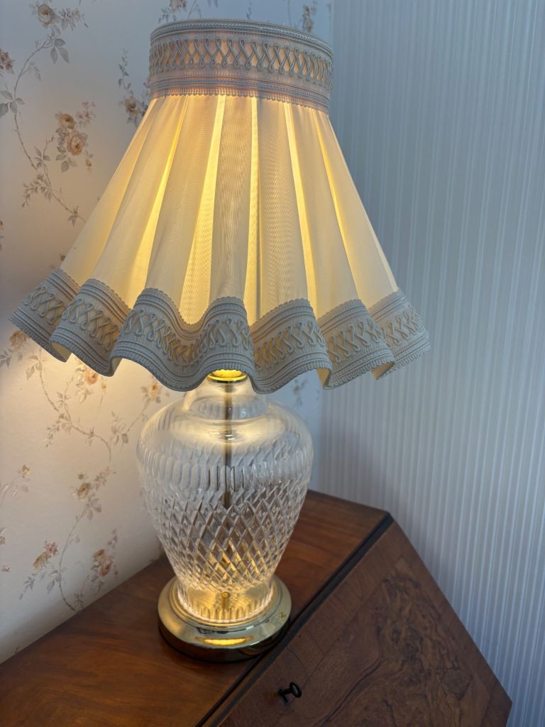 Glass based table lamp and shade