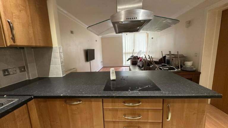 2 Bedroom Flat - Croydon Area - CR0 6AT - DSS Families welcome
