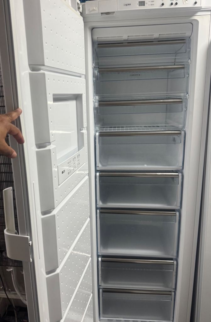 Bosch lader freezer German made strong and reliable model fully working order 60/190cm for sale