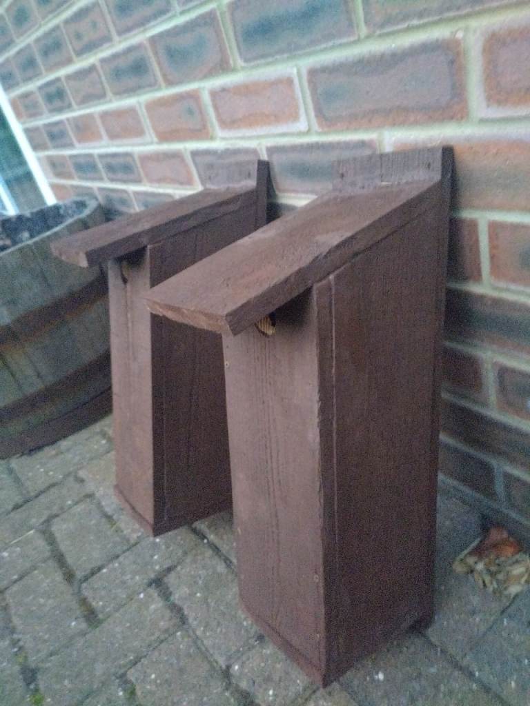 Bird nest box 