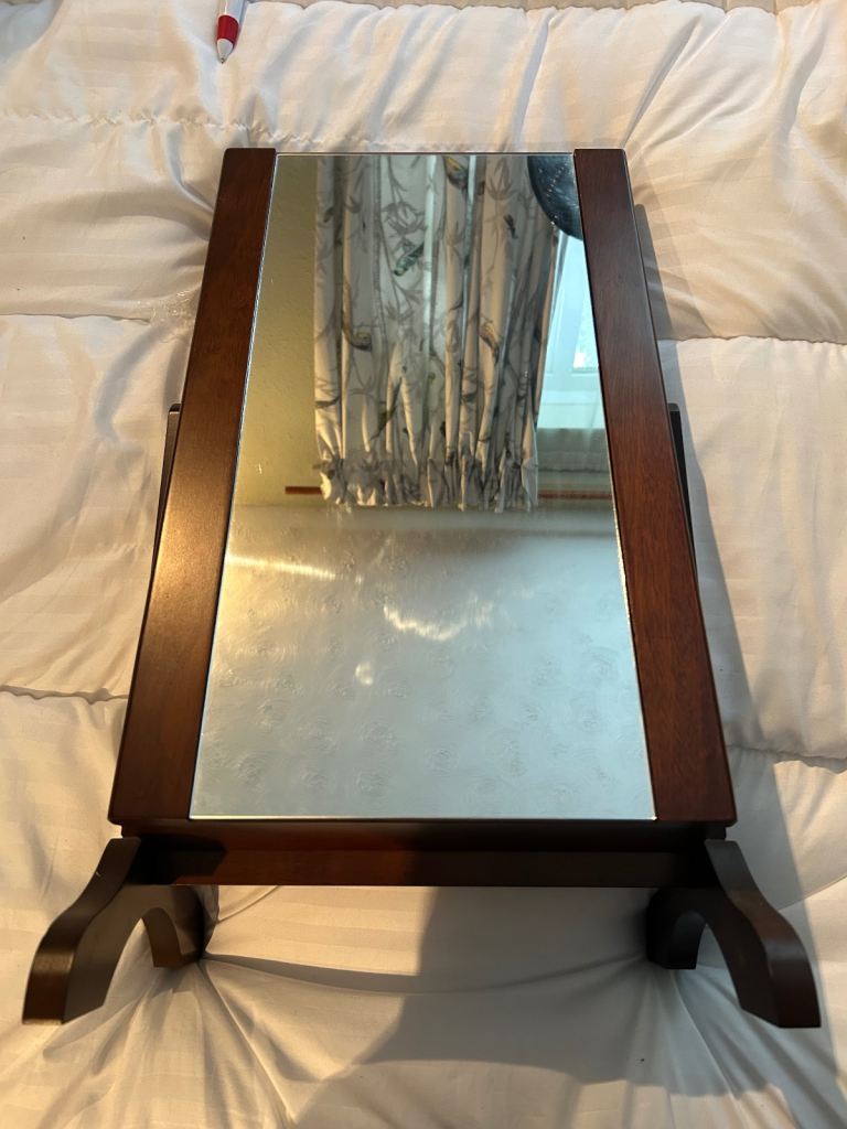 Freestanding dressing table mirror with jewellery cabinet 