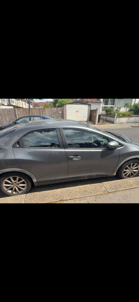 1 previous owner,2 keys and full service history 