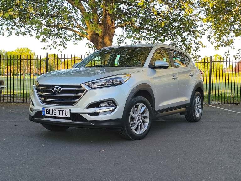 2016 Hyundai TUCSON 1.7 CRDi Blue Drive Premium 5dr 2WD ESTATE Diesel Manual