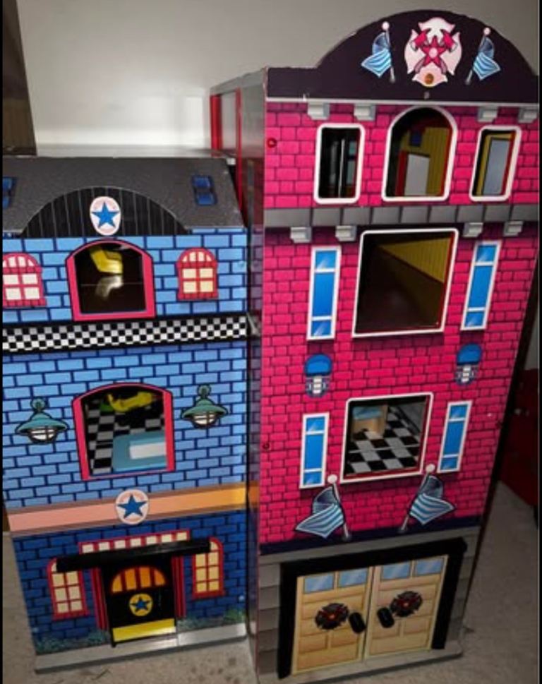 KidKraft Heroes Fire Station Play Set with Toy Fire Engine, Police Motorcycle wooden playhouse,