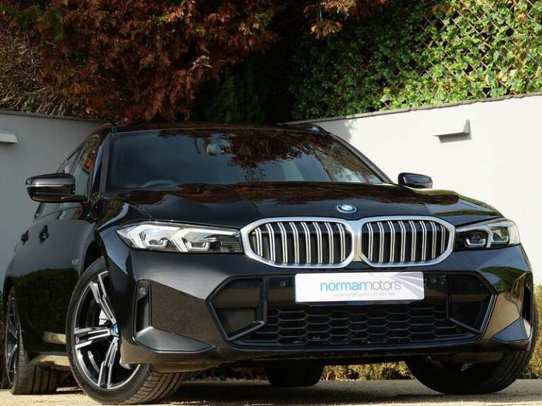 2022 BMW 3 Series 2.0 330e 12kWh M Sport Touring 5dr Petrol Plug-in Hybrid Auto Euro 6 (s/s)  Est...