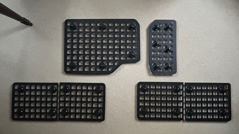 Ineos Grenadier - Molle window storage panels