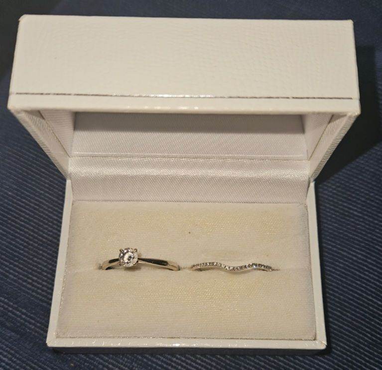 Wedding & engagement rings
