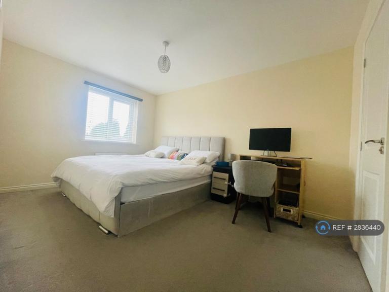 1 bedroom in Rook Close, Dukinfield, SK16 (#2836440)
