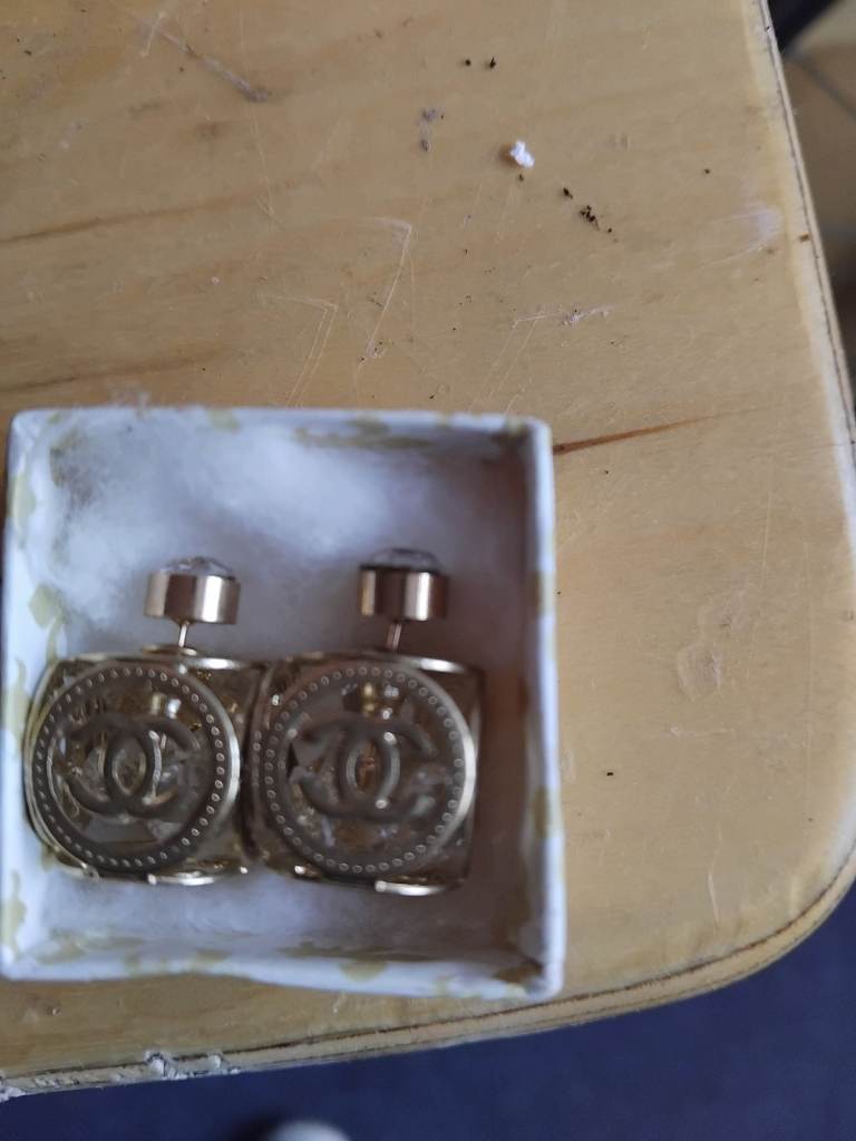 image for Ladies chanel blouse cufflinks