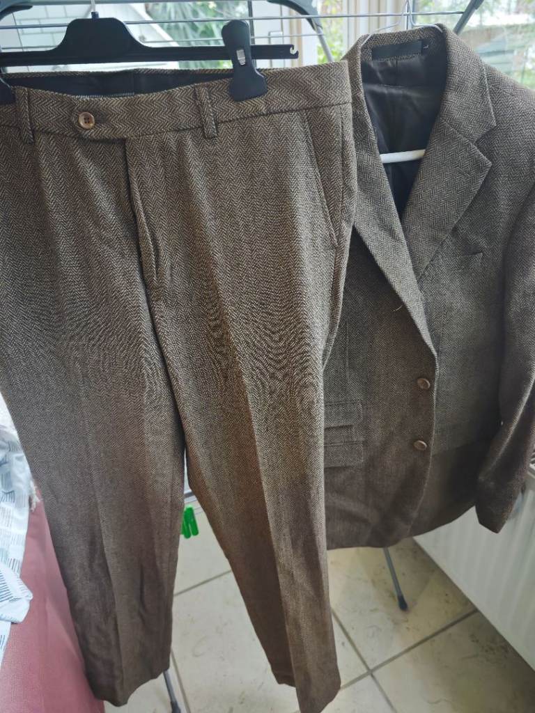 Brown 3Piece Suit, Size L, New