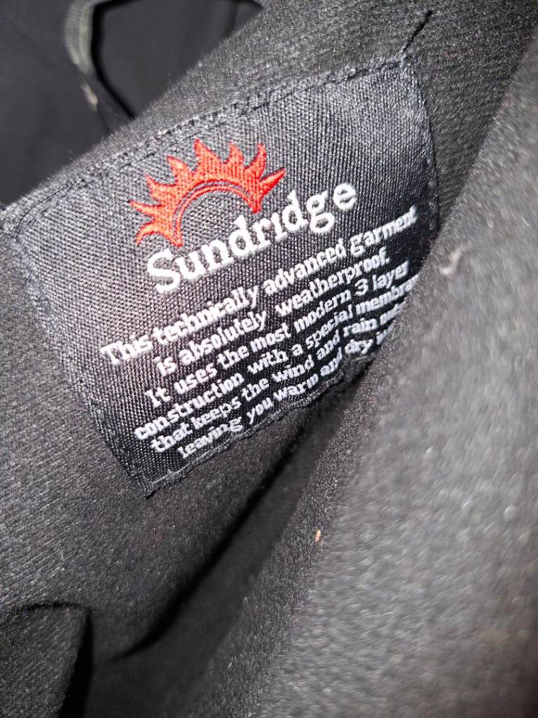  gentlemans zipped anorak with hood  Sunridge En tec 3