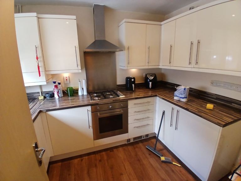 Pere Cleaning Ltd 🧹 End Of Tenancy & Deep Clean For Domestic Cleaning, Commercial Cleaner 🧼