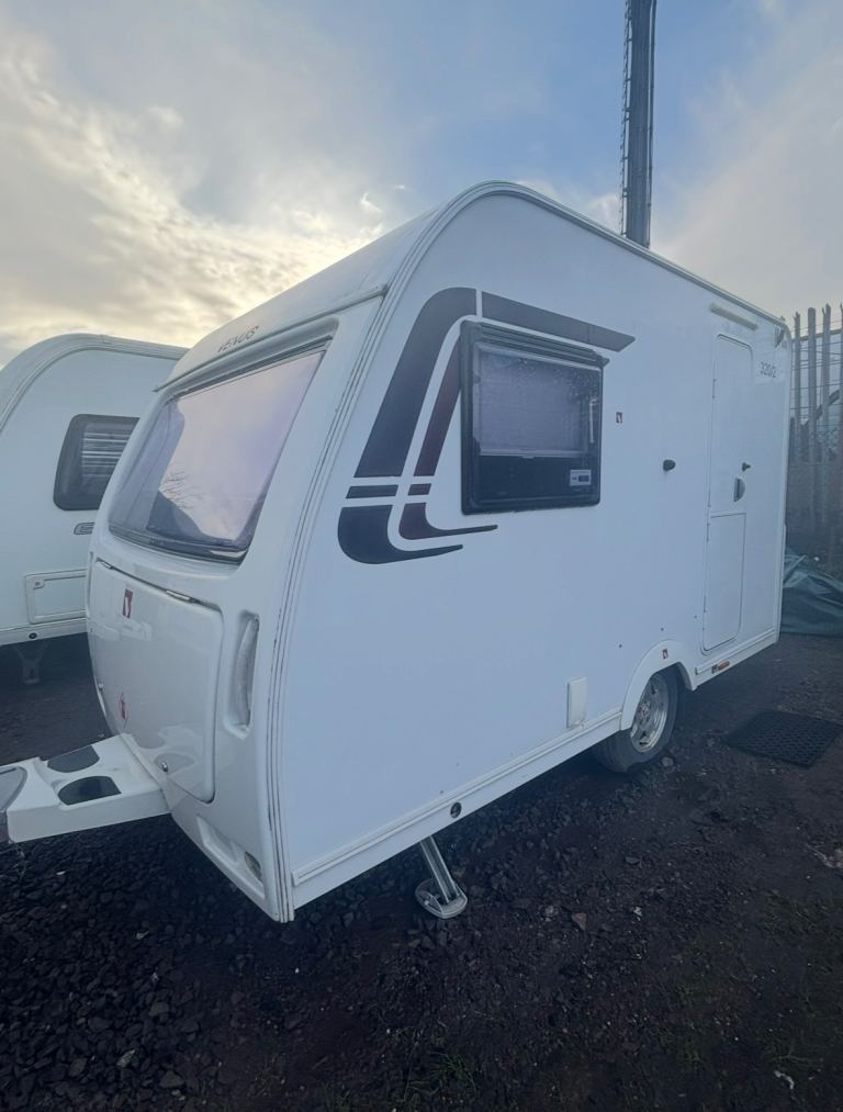 2014 LUNAR VENUS 360/2 CARAVAN