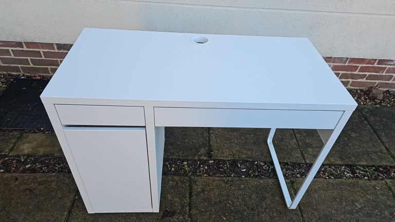 image for Ikea micke desk 