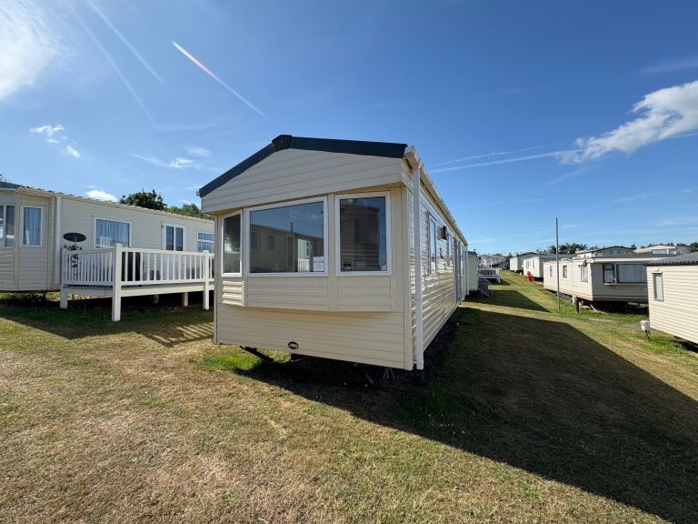 A range of beautiful caravans right on the Kent Coast!! ☀️