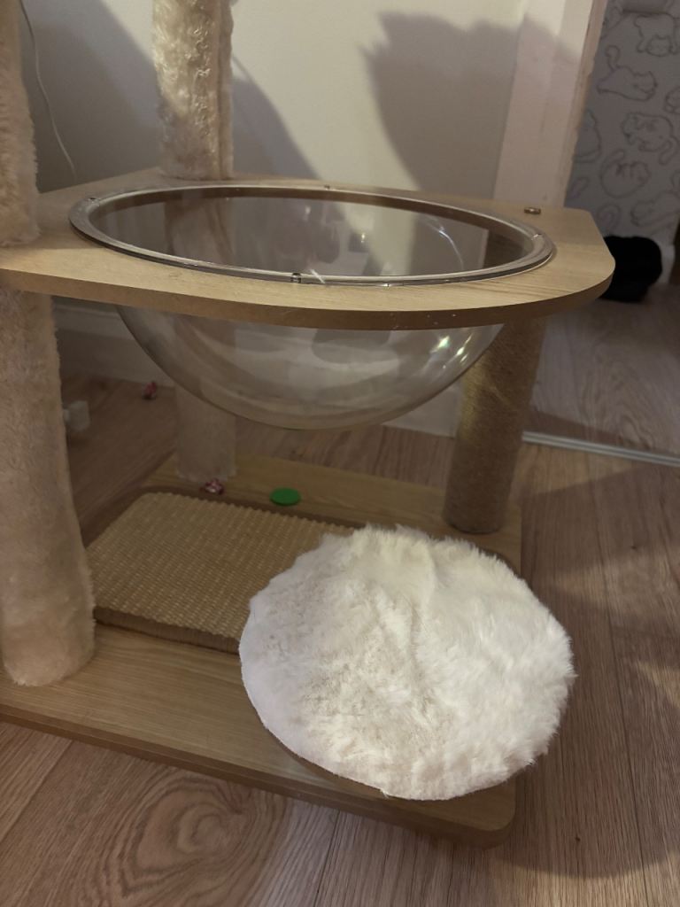 Cat tower 