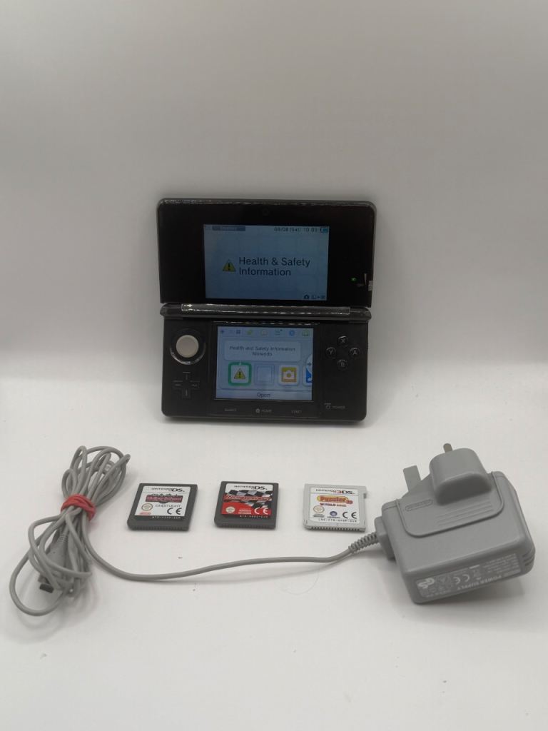 Nintendo 3DS Cosmos Black Console With 3 Games