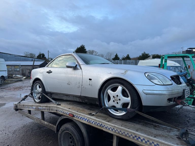 Mercedes slk230 1998 silver BREAKING FOR PARTS 