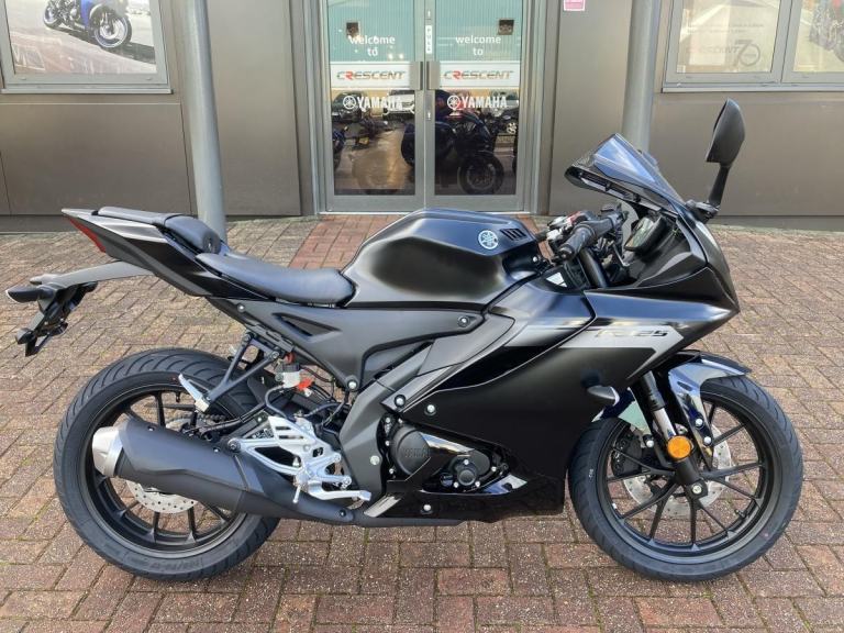 YAMAHA YZF R125 2026 - LATEST MODEL - IN STOCK NOW @ CRESCENT YAMAHA