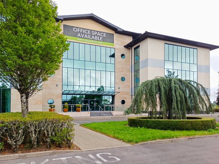 Enniskillen - BT74 4RZ \ Unreserved Private Office Access - Book by the Day