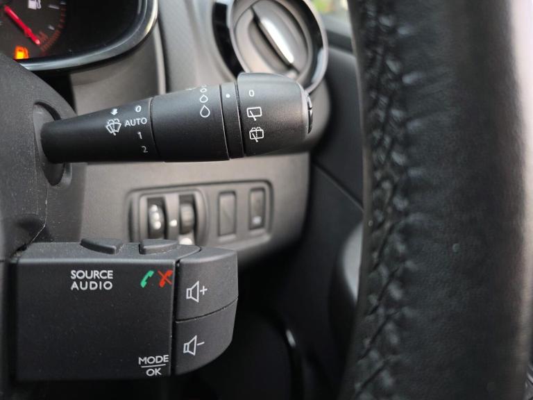 2016 Renault Clio 1.5 dCi Dynamique Nav Euro 6 (s/s) 5dr HATCHBACK Diesel Manual