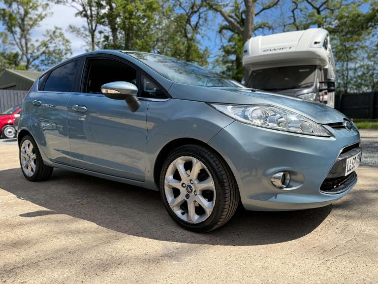 2009 Ford Fiesta 1.4 Titanium 5dr Auto HATCHBACK PETROL Automatic