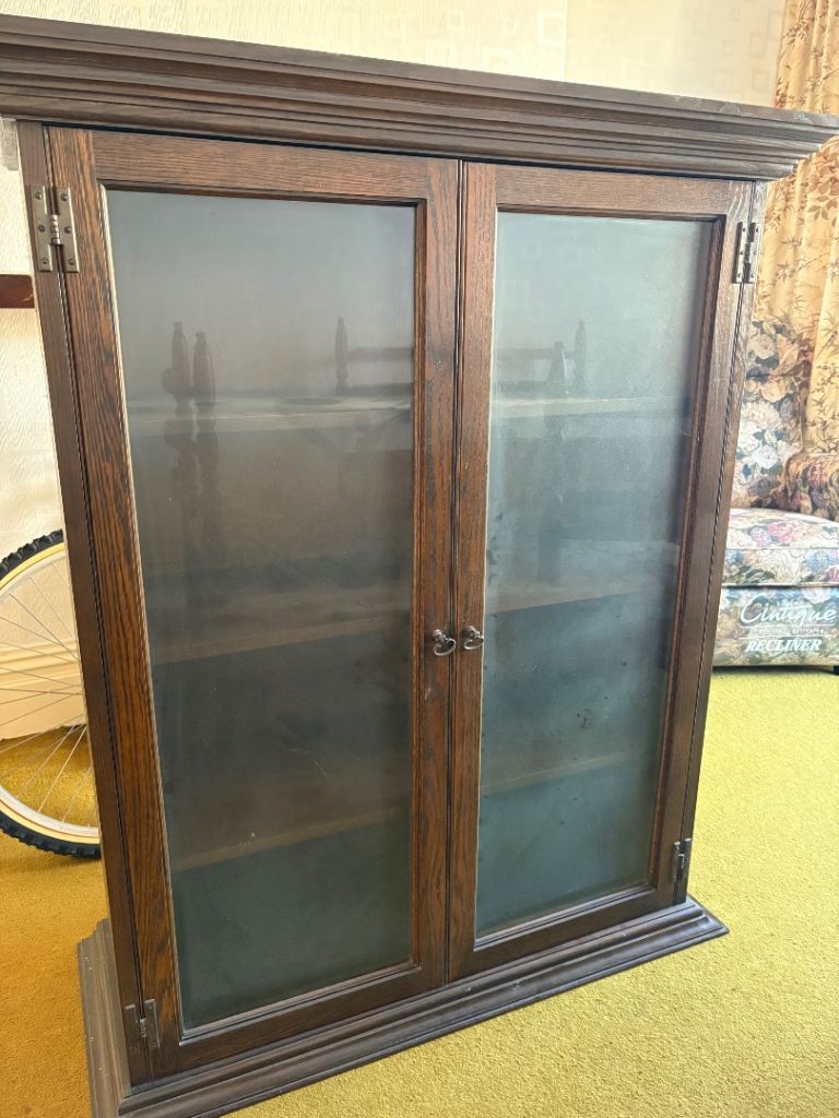Solid wood cabinet