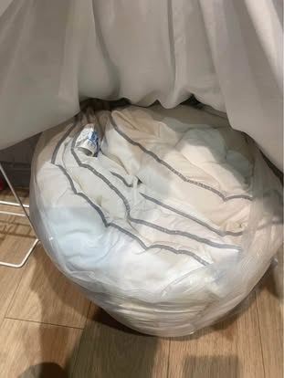 Single Winter duvet and 2 pillows - £9 (Wallisdown)