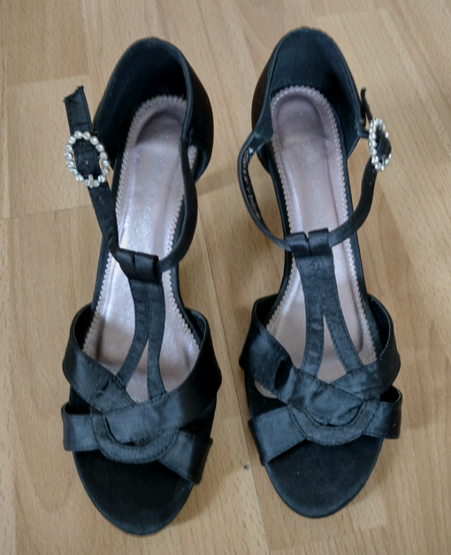 Ladies Dressy Sandals