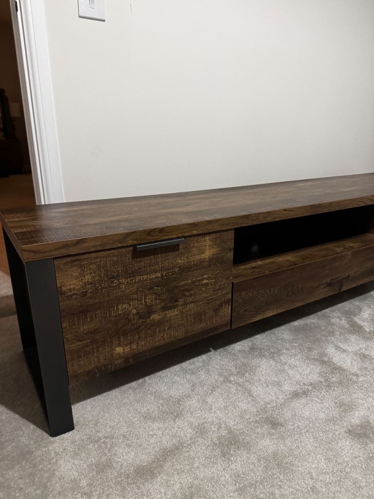 Solid wood TV cabinet