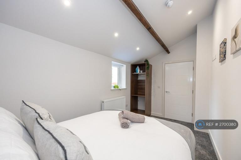 2 bedroom flat in West End Road, Morecambe, LA4 (2 bed) (#2700380)