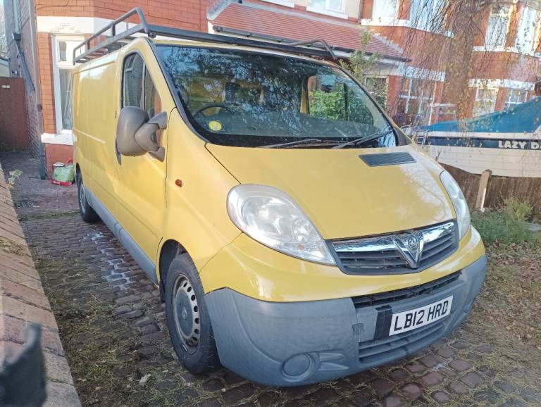 Low Mileage - Vauxhall, VIVARO, Panel Van, 2012, Manual, 1995 (cc)