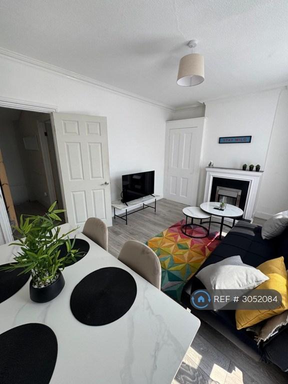 2 bedroom house in Frant Road, Thornton Heath, CR7 (2 bed) (#3052084)