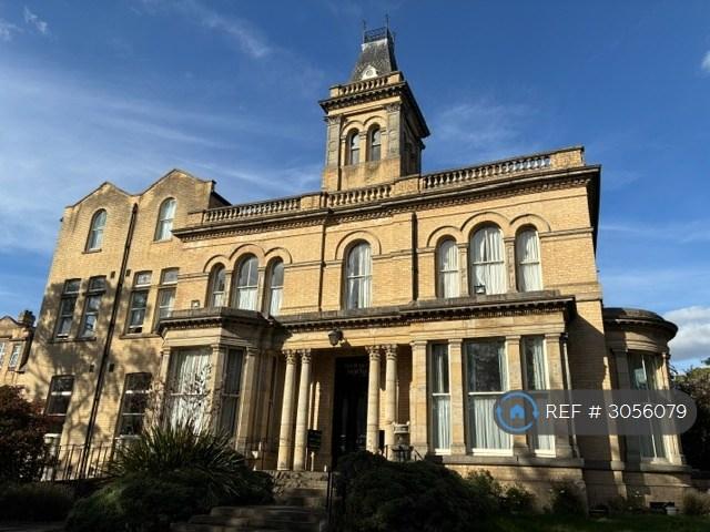 1 bedroom flat in Dawson House, Hull, HU6 (1 bed) (#3056079)