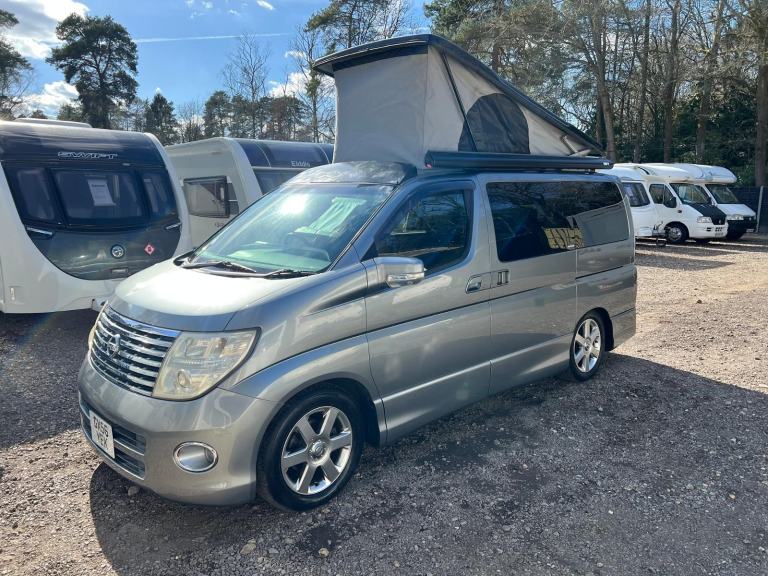 NISSAN ELGRAND 2 AND 4 WHEEL DRIVE - 4 BERTH - 4 BELTS - POP TOP ROOF