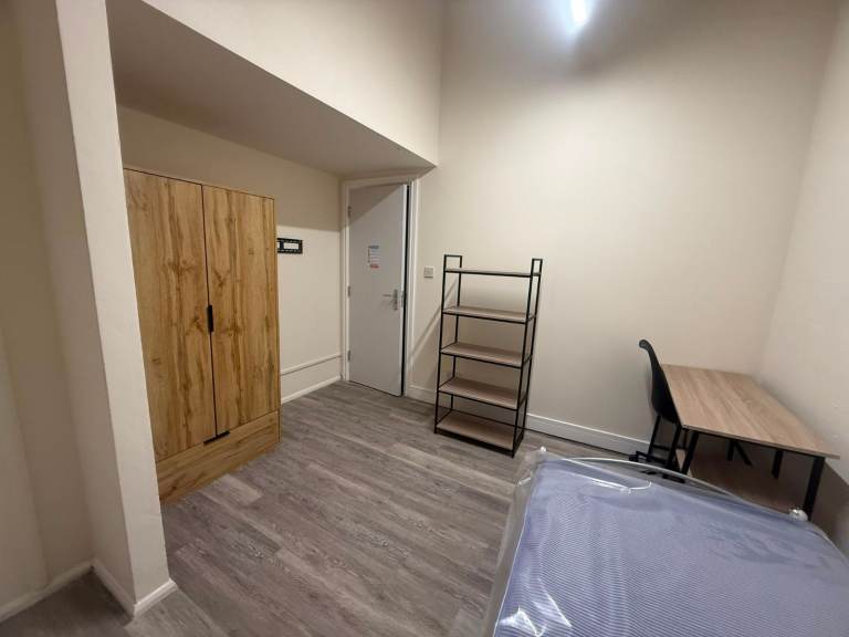 UC/JSA/ESA All benefits welcome - NG1 Property - Heart of the city center - Apply today - Brand New!